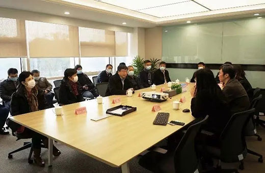 上海市副市长陈群一行莅临上；２恍嗲樵导攀硬斓餮