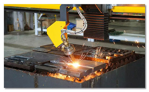 上２恍嗲樵10米超长跨距无限回转数控坡口切割机调试