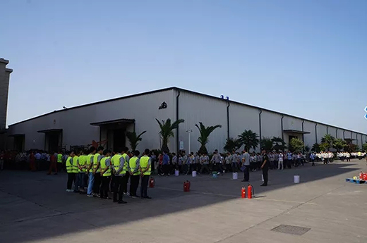 不朽情缘乐成举行2018年上半年消防疏散演习